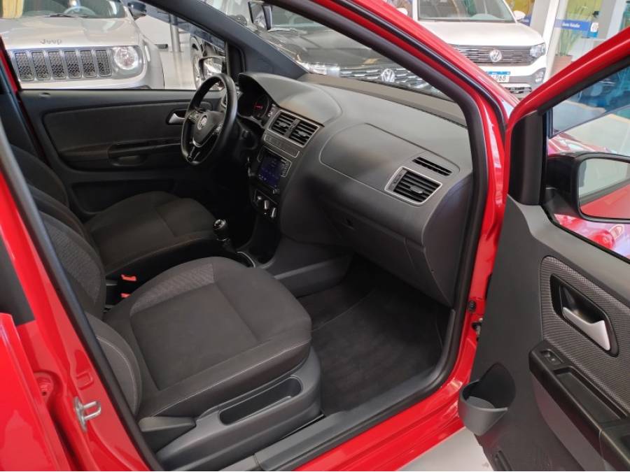 VOLKSWAGEN - FOX - 2017/2017 - Vermelha - R$ 59.900,00