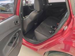 FORD - FIESTA - 2016/2016 - Vermelha - R$ 52.900,00