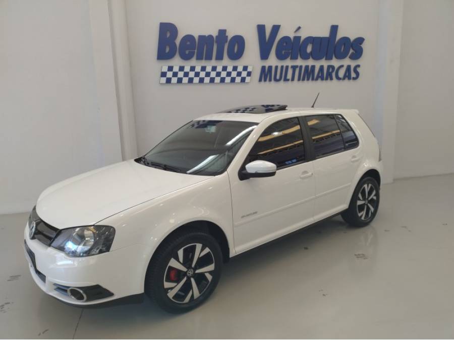 VOLKSWAGEN - GOLF - 2012/2011 - Branca - R$ 59.900,00