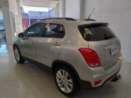 CHEVROLET - TRACKER - 2018/2019 - Prata - R$ 95.900,00