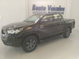 TOYOTA - HILUX - 2023/2024 - Preta - R$ 240.000,00