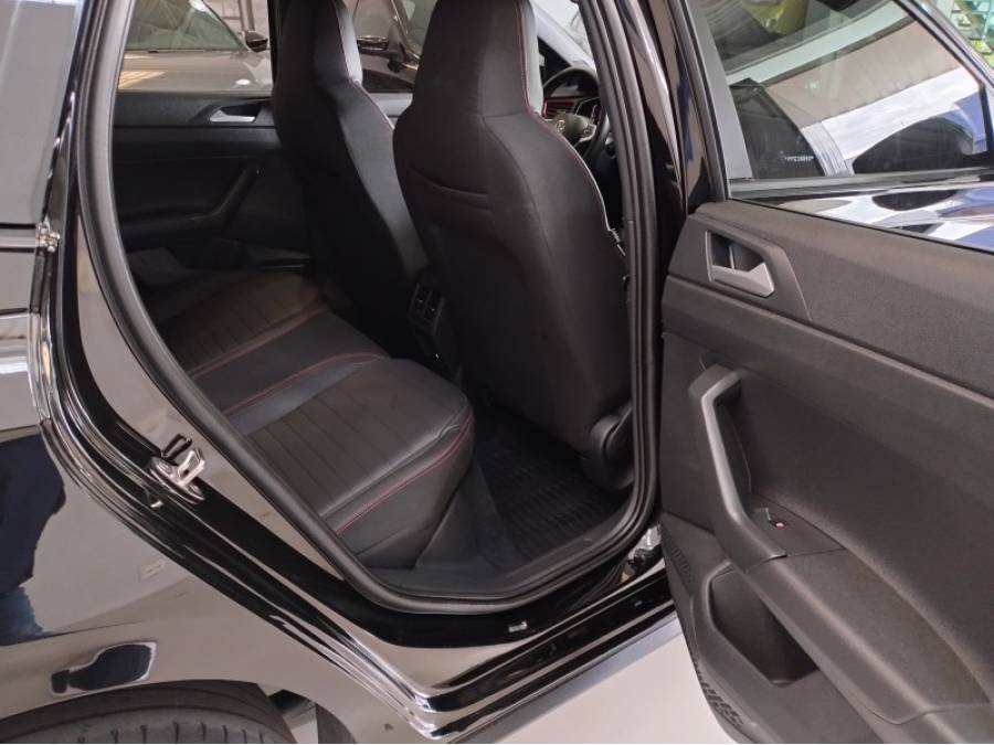 VOLKSWAGEN - POLO - 2023/2023 - Preta - R$ 127.900,00