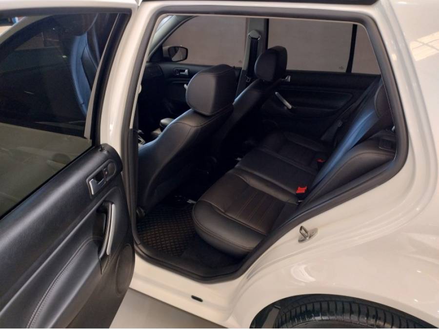 VOLKSWAGEN - GOLF - 2012/2011 - Branca - R$ 59.900,00