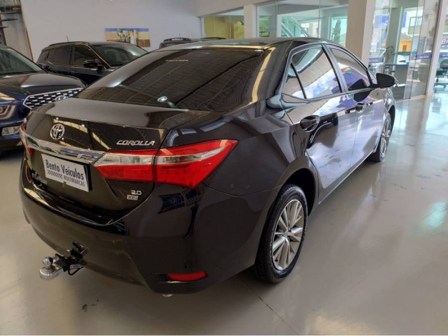 TOYOTA - COROLLA - 2014/2015 - Preta - R$ 88.000,00