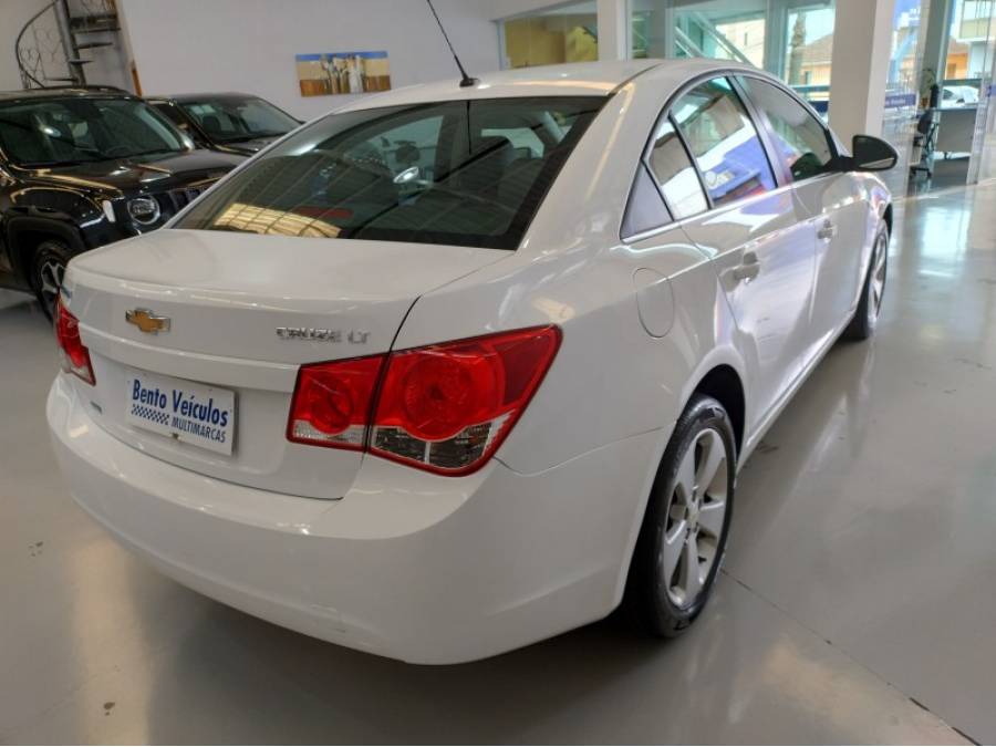 CHEVROLET - CRUZE - 2012/2013 - Branca - R$ 57.900,00