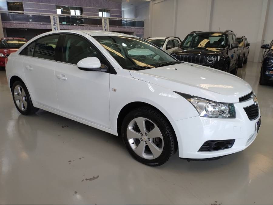 CHEVROLET - CRUZE - 2012/2013 - Branca - R$ 57.900,00