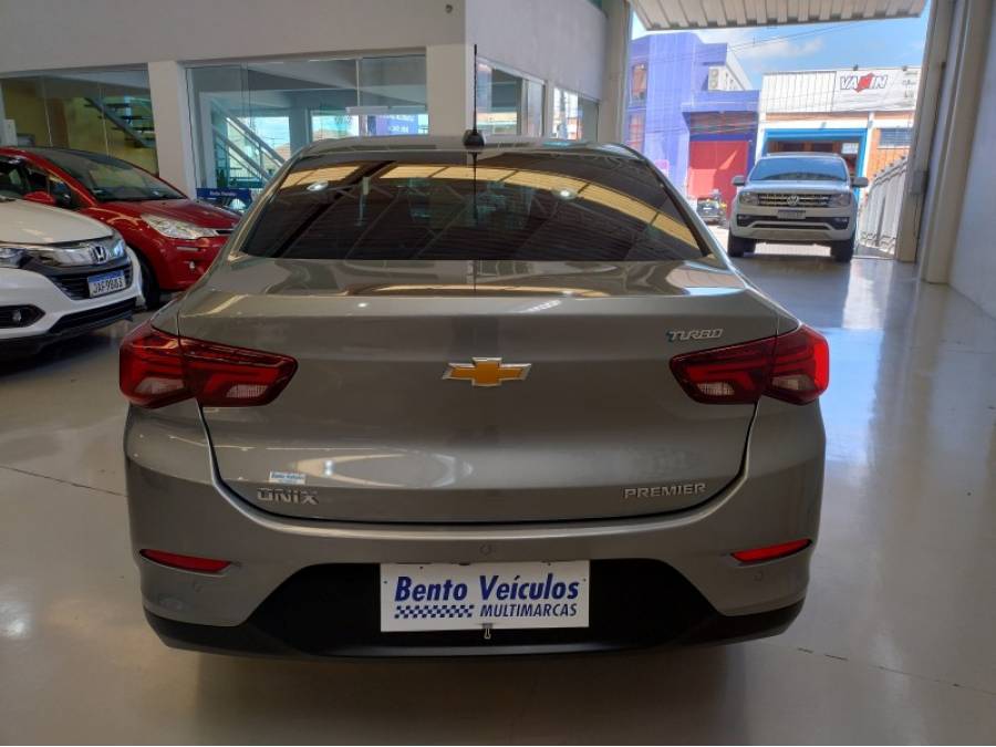 CHEVROLET - ONIX - 2023/2024 - Cinza - R$ 110.900,00