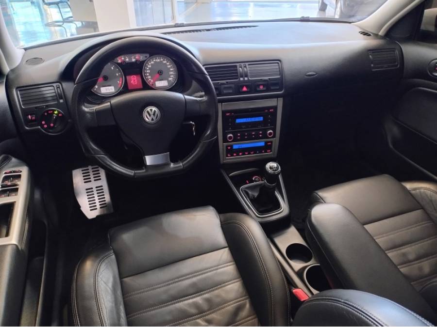 VOLKSWAGEN - GOLF - 2012/2011 - Branca - R$ 59.900,00