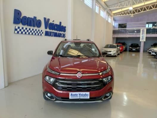 FIAT - TORO - 2016/2017 - Vermelha - R$ 98.900,00