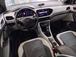 VOLKSWAGEN - T-CROSS - 2019/2020 - Preta - R$ 109.900,00