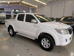 TOYOTA - HILUX - 2015/2015 - Branca - R$ 135.000,00