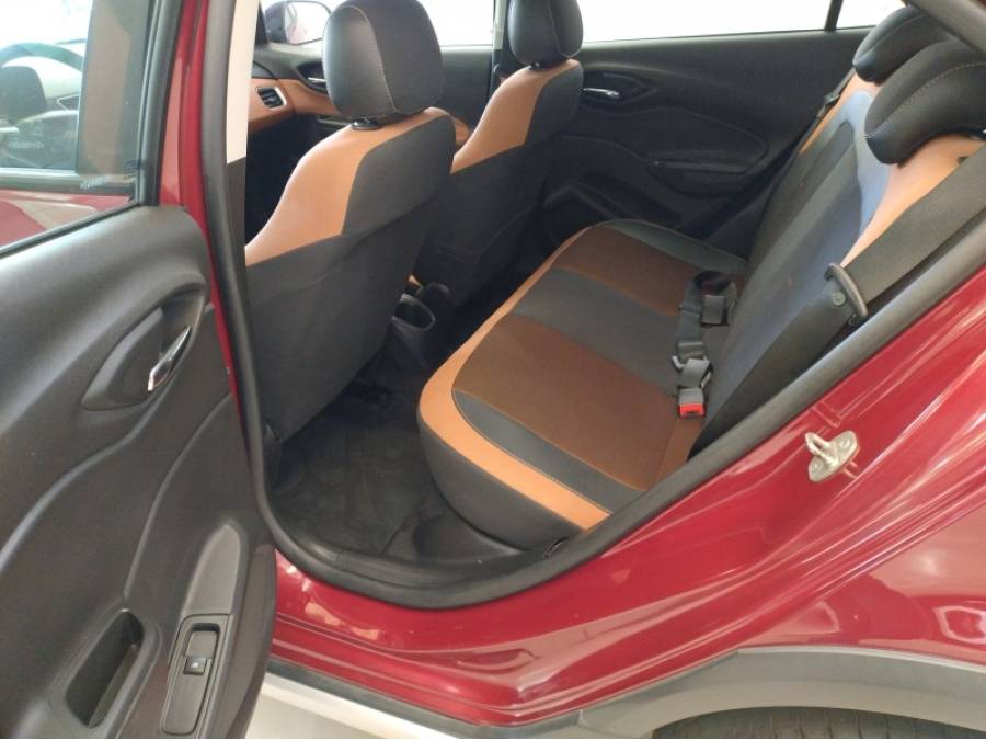 CHEVROLET - ONIX - 2016/2017 - Vermelha - R$ 62.900,00