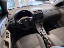 TOYOTA - COROLLA - 2010/2011 - Prata - R$ 58.900,00