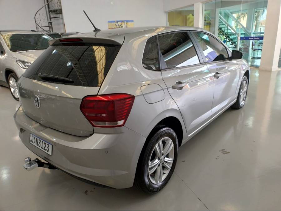 VOLKSWAGEN - POLO - 2020/2021 - Prata - R$ 69.900,00