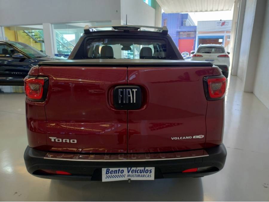 FIAT - TORO - 2016/2017 - Vermelha - R$ 98.900,00