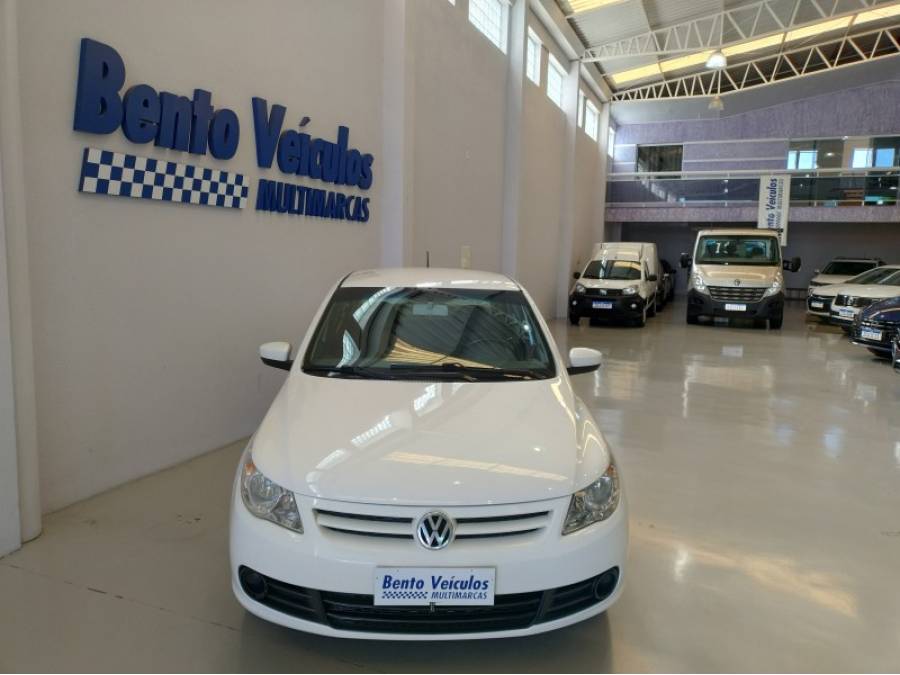 VOLKSWAGEN - VOYAGE - 2012/2013 - Branca - R$ 36.900,00