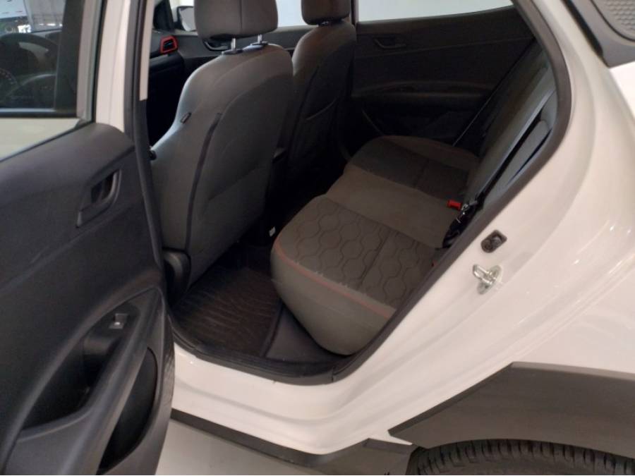 HYUNDAI - HB20X - 2021/2022 - Branca - R$ 80.000,00
