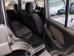 MITSUBISHI - PAJERO TR4 - 2013/2014 - Prata - R$ 59.900,00