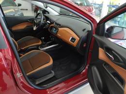 CHEVROLET - ONIX - 2016/2017 - Vermelha - R$ 62.900,00