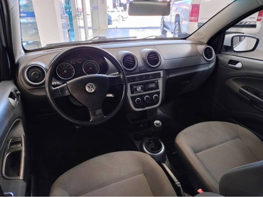 VOLKSWAGEN - VOYAGE - 2012/2013 - Branca - R$ 36.900,00