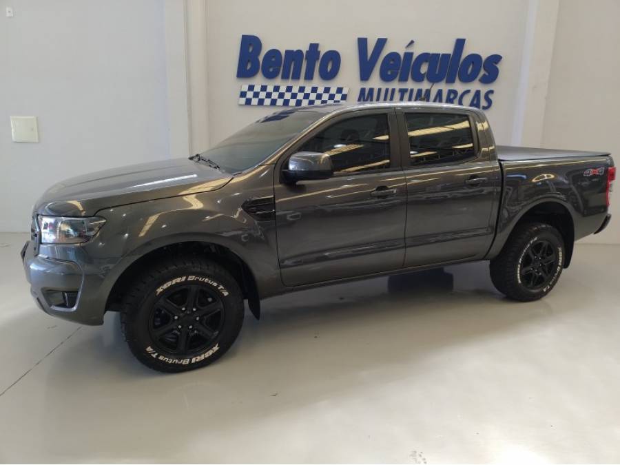 FORD - RANGER - 2022/2023 - Cinza - R$ 185.000,00