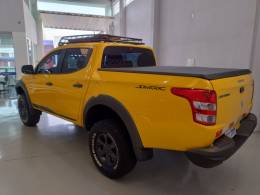 MITSUBISHI - L200 TRITON - 2021/2022 - Amarela - R$ 199.000,00