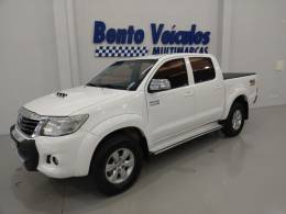 TOYOTA - HILUX - 2014/2014 - Branca - R$ 140.900,00