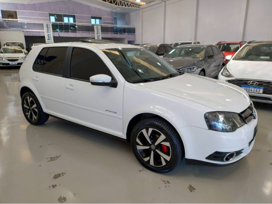 VOLKSWAGEN - GOLF - 2012/2011 - Branca - R$ 59.900,00