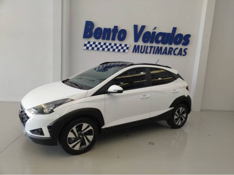 HYUNDAI - HB20X - 2021/2022 - Branca - R$ 80.000,00