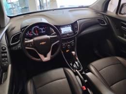 CHEVROLET - TRACKER - 2018/2019 - Prata - R$ 95.900,00