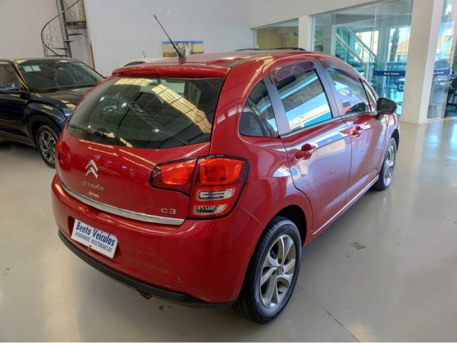 CITROËN - C3 - 2013/2014 - Vermelha - R$ 39.900,00