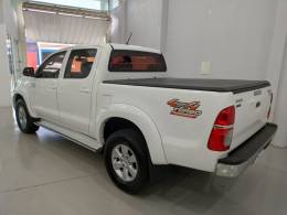 TOYOTA - HILUX - 2014/2014 - Branca - R$ 140.900,00