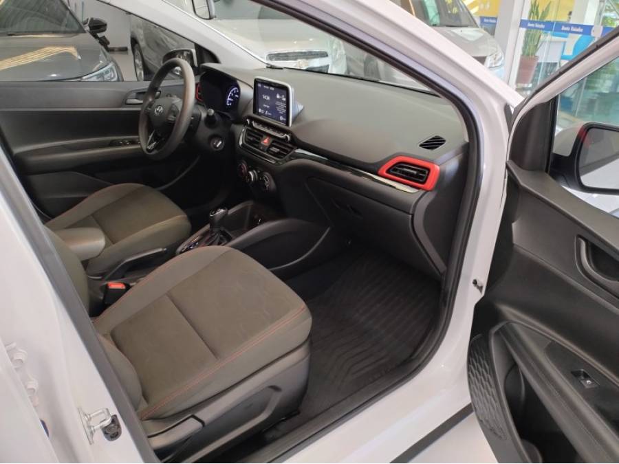 HYUNDAI - HB20X - 2021/2022 - Branca - R$ 80.000,00