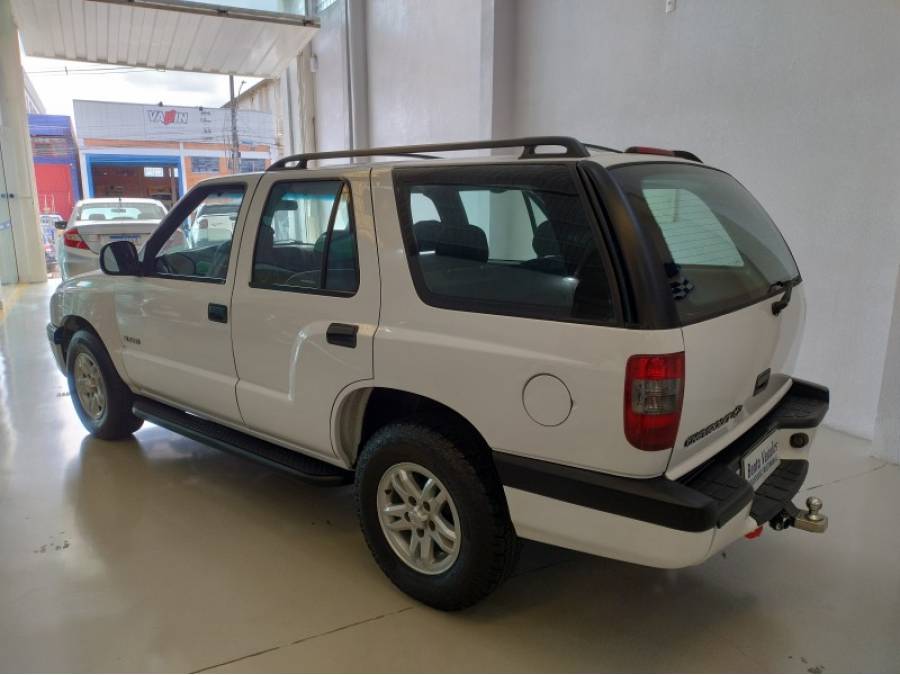 CHEVROLET - BLAZER - 2001/2001 - Branca - R$ 38.000,00