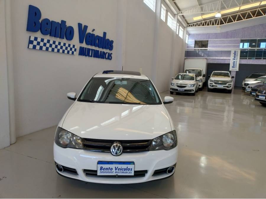 VOLKSWAGEN - GOLF - 2012/2011 - Branca - R$ 59.900,00