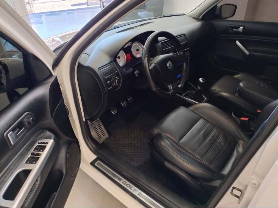 VOLKSWAGEN - GOLF - 2012/2011 - Branca - R$ 59.900,00