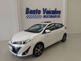 TOYOTA - YARIS - 2020/2021 - Branca - R$ 91.900,00