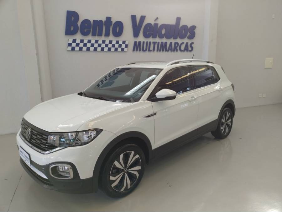 VOLKSWAGEN - T-CROSS - 2022/2023 - Branca - R$ 138.900,00