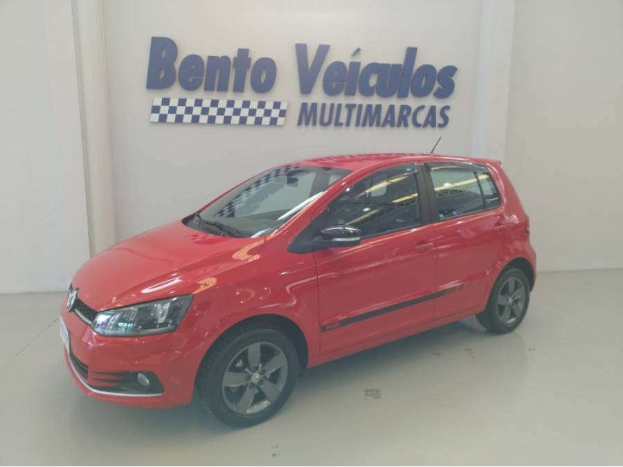 VOLKSWAGEN - FOX - 2017/2017 - Vermelha - R$ 59.900,00