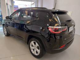 JEEP - COMPASS - 2017/2018 - Preta - R$ 95.900,00