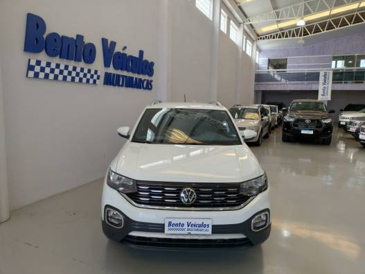 VOLKSWAGEN - T-CROSS - 2022/2023 - Branca - R$ 138.900,00