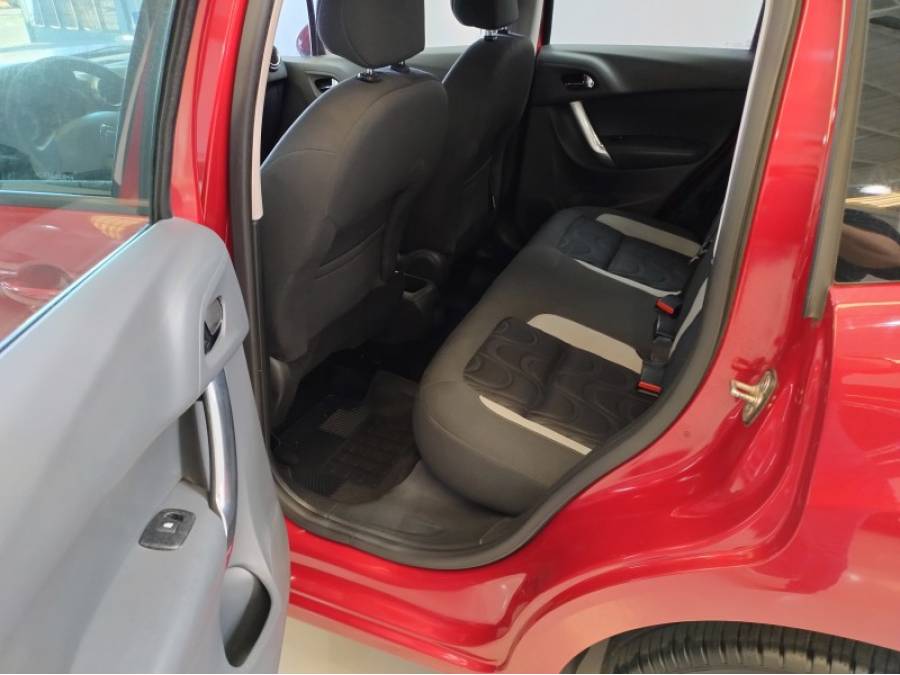 CITROËN - C3 - 2013/2014 - Vermelha - R$ 39.900,00