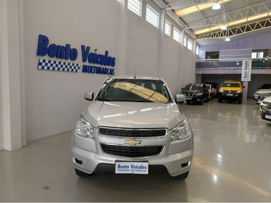 CHEVROLET - S10 - 2015/2016 - Prata - R$ 99.900,00