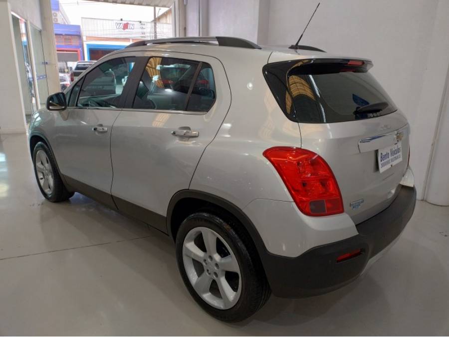 CHEVROLET - TRACKER - 2014/2015 - Prata - R$ 69.900,00