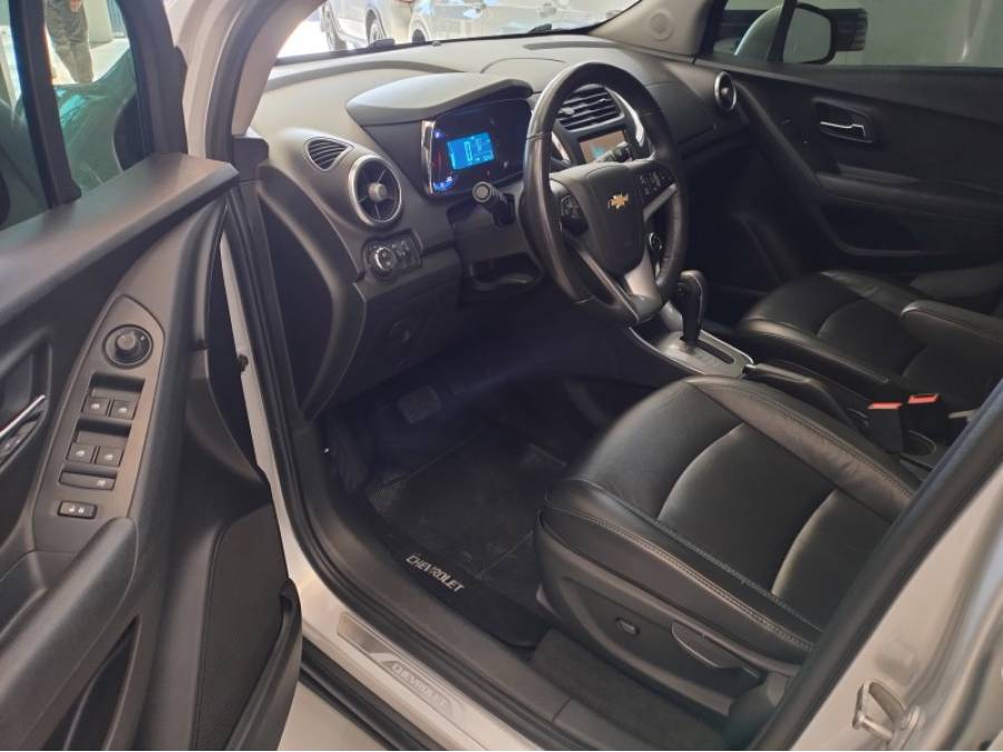 CHEVROLET - TRACKER - 2014/2015 - Prata - R$ 72.900,00