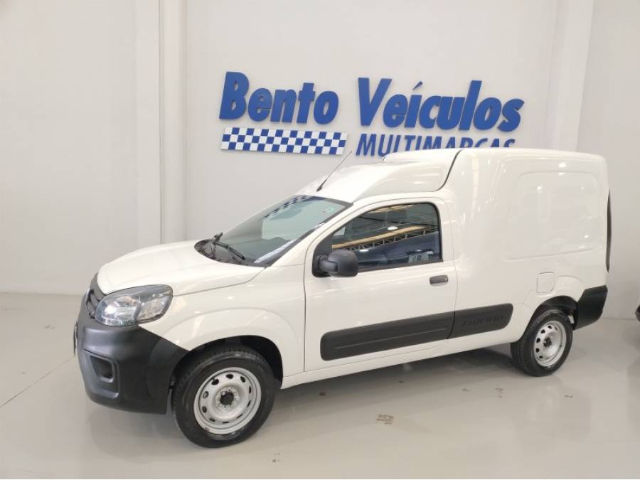 FIAT - FIORINO - 2022/2023 - Branca - R$ 91.900,00