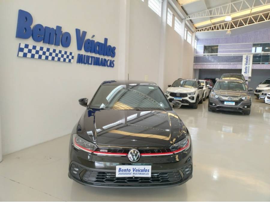 VOLKSWAGEN - POLO - 2023/2023 - Preta - R$ 127.900,00